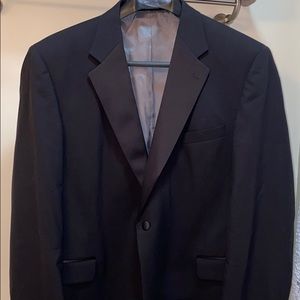 Stafford men’s black suit w tuxedo collar